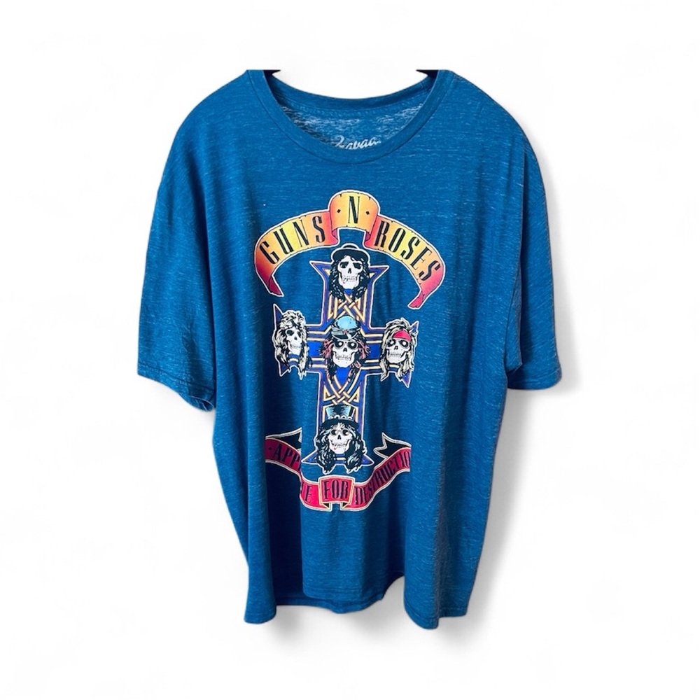 Guns & Roses Graphic T-Shirt